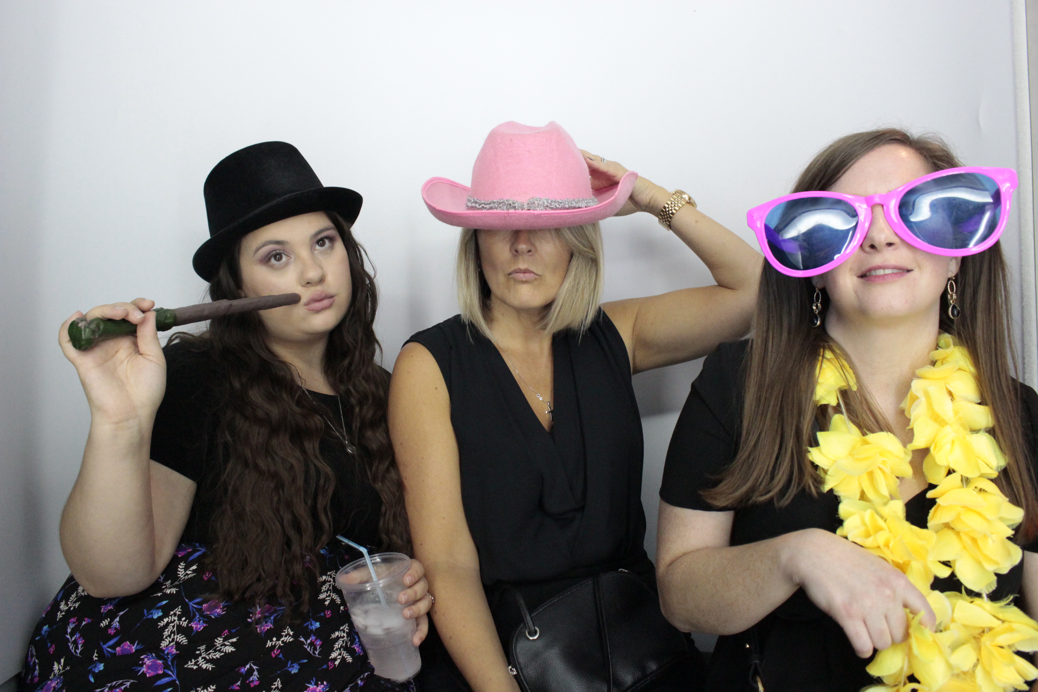 Sinead Byng 50th Birthday Party | View more photos from the event at gallery.myphotoboothexperience.co.uk/u/MyPhotoBoothExperienceLtd/Sinead-Byng-50th-Birthday-Party